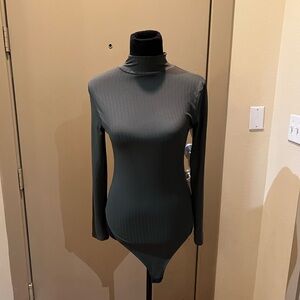 Chic Long Sleeve Turtleneck Bodysuit - Forest Green